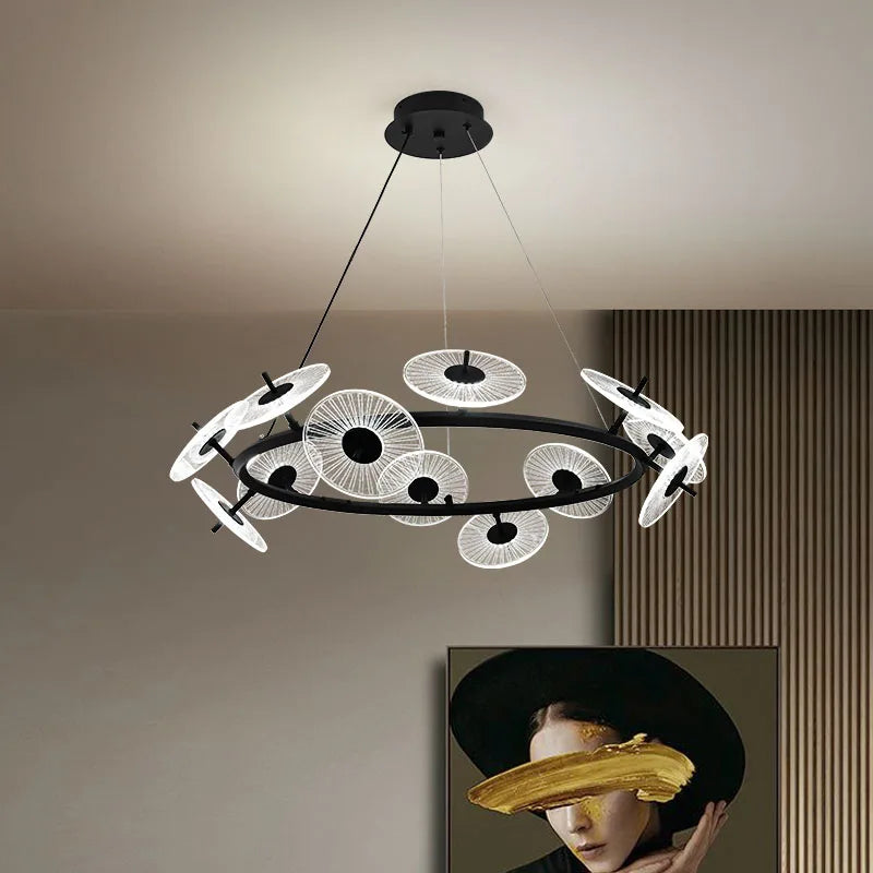 Moderne lysekrone til indendørs belysning, elegant design