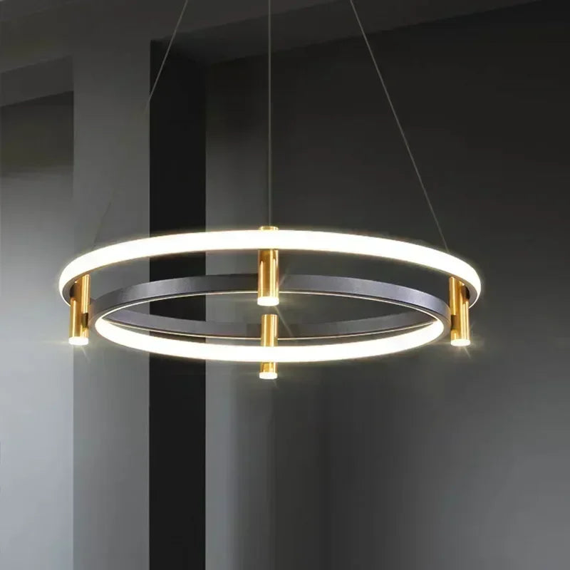 Moderne ringformet lysekrone med dekorativ LED-belysning