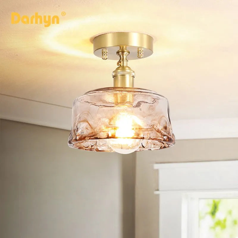 Nordiske lysekroner i elegant glas