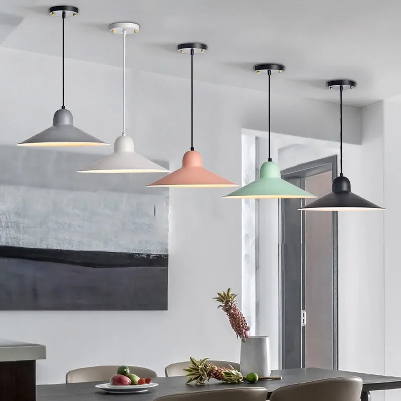 nordisk moderne lysekrone UFO-stil flerfarvet dekorativ belysning