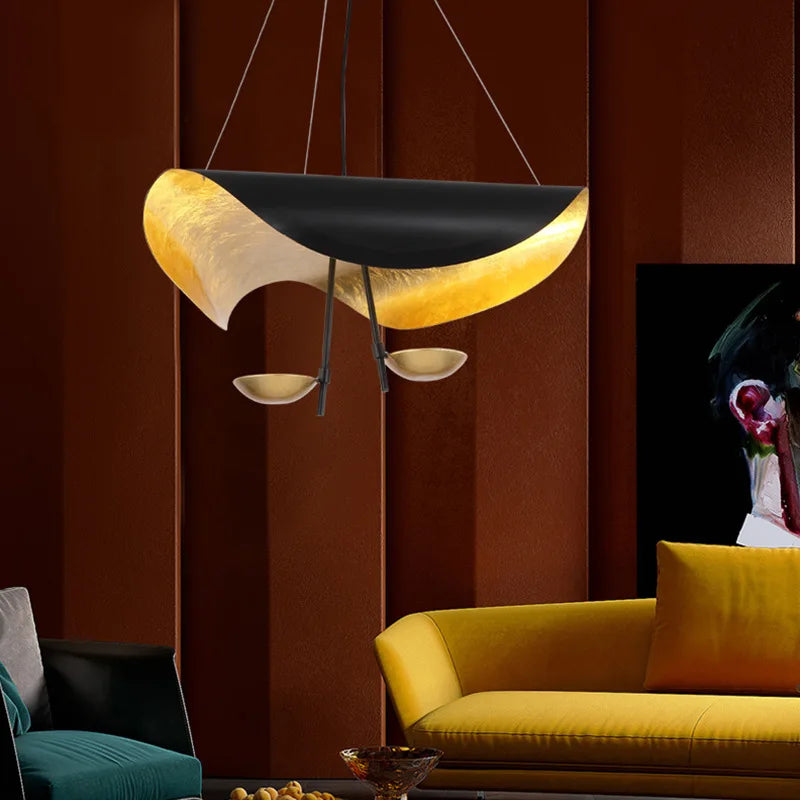 Elegant moderne LED-lysekrone.