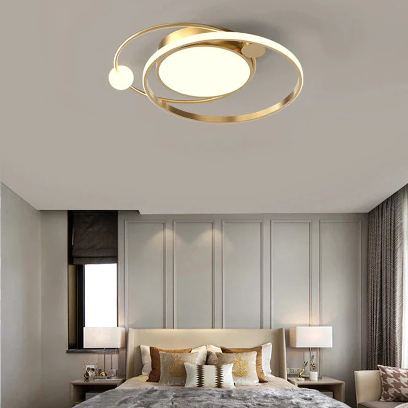 Moderne LED-lysekrone med strømlinet design