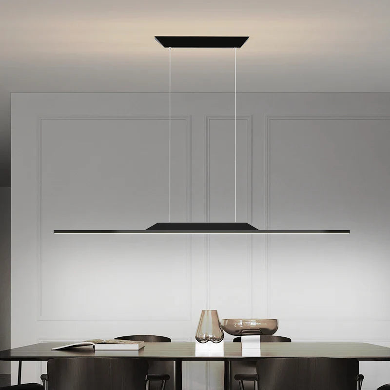 Minimalistisk lang LED-lysekrone med justerbar højde