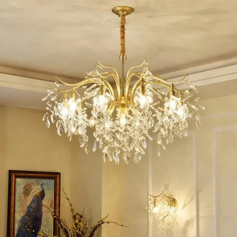 Moderne krystallysekrone med blomsterdesign til indretning