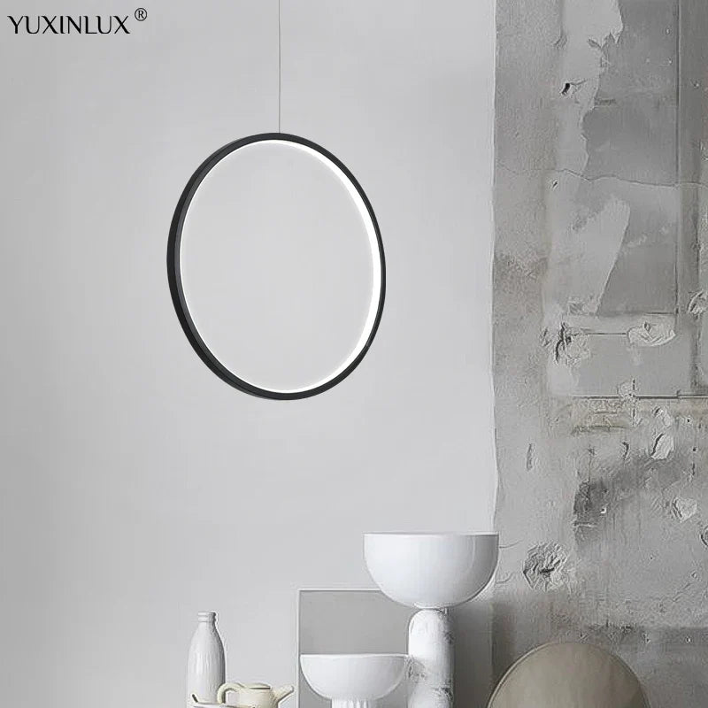 Elegant minimalistisk skandinavisk LED-lysekrone
