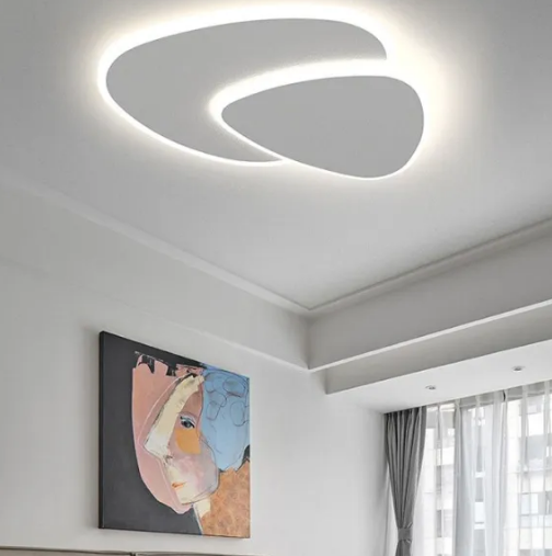 Quinn – Moderne trekantet loftlampe i metal og hvid akryl til stuen