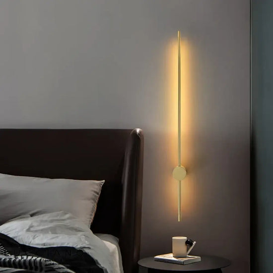 Applique Murale Led Dorée Minimaliste Élégante. Chambre