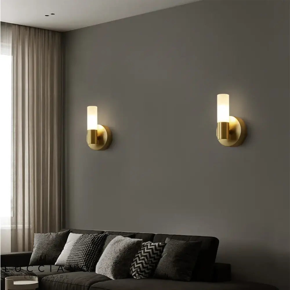 Applique Murale Nordique: Élégance Cuivrée Minimaliste. Chambre