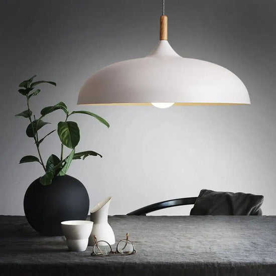 Suspension En Aluminium Colorée Et Design Bois Élégant Luminaire